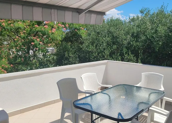 Дом отдыха House Toni