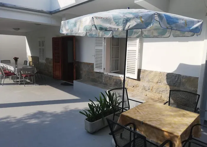 בית נופש House Toni